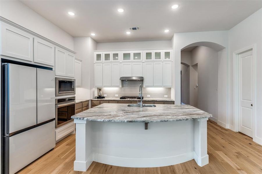 Furnished interior view inside a new home in Mantua Point, Van Alstyne (Image 18).