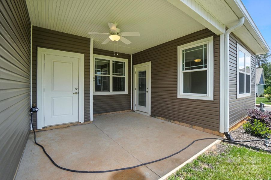 Image 37 of a home in .