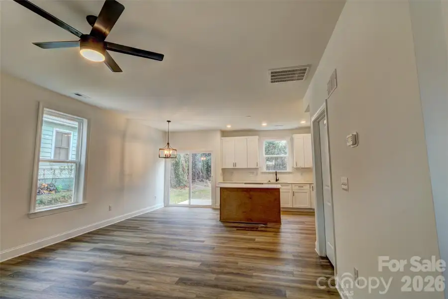 Spacious, unfurnished interior of a new home in , Shelby (Image 5).