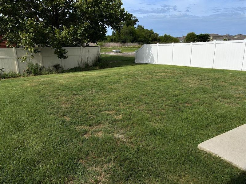 Exterior details and patio area of a home in Eagle Hammock, Eagle Lake (Image 2). Exterior details and patio area of a home in Eagle Hammock, Eagle Lake (Image 2).