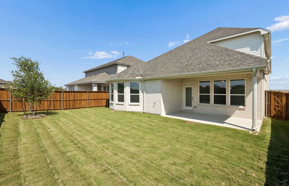 Exterior details and patio area of a home in Highland Lakes, McKinney (Image 3). Exterior details and patio area of a home in Highland Lakes, McKinney (Image 3).