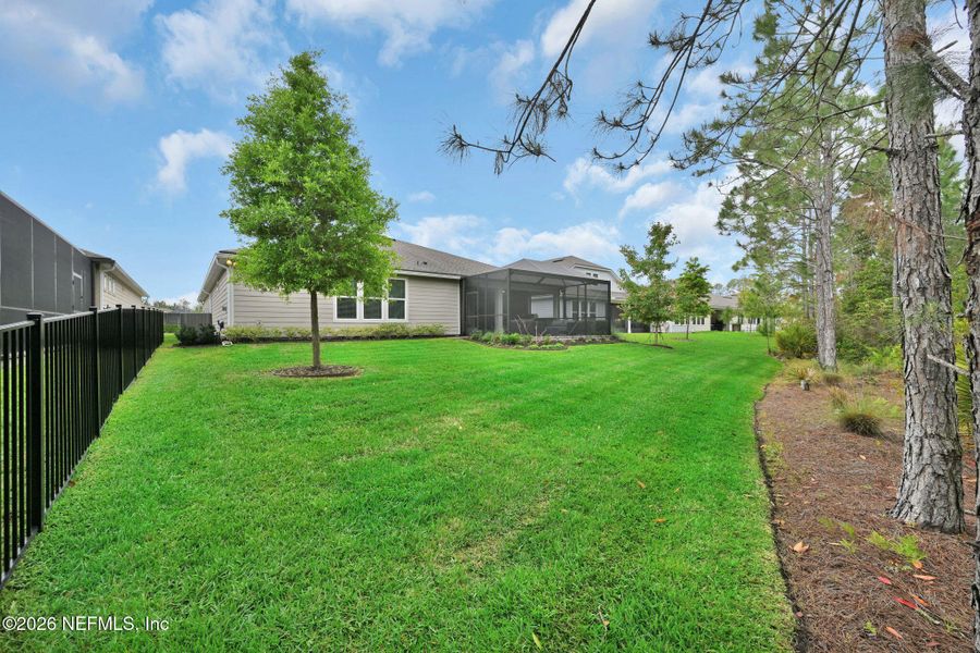 Exterior details and patio area of a home in , Jacksonville (Image 29).