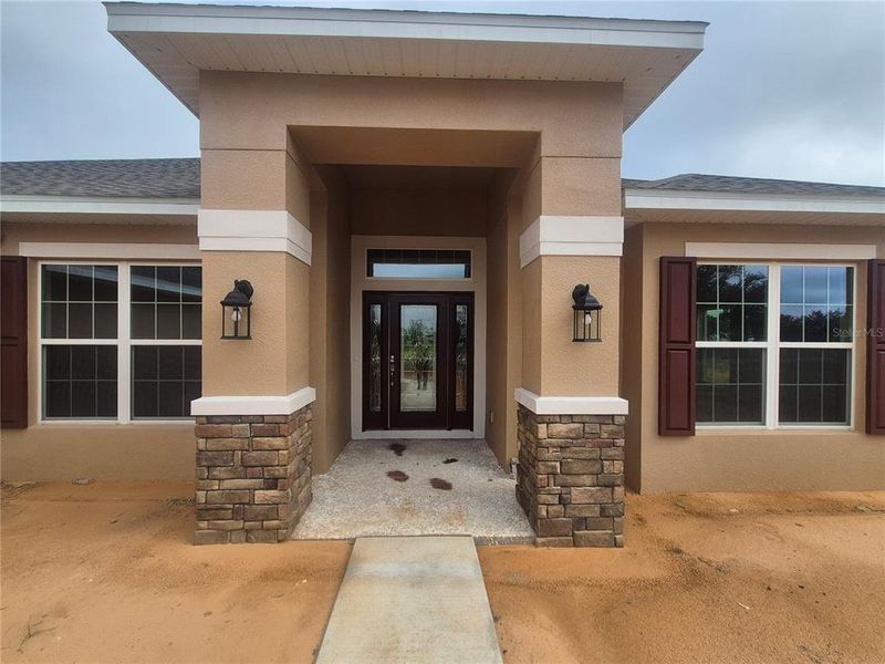 Exterior details and patio area of a home in Hill Country Estates, Dade City (Image 4). Exterior details and patio area of a home in Hill Country Estates, Dade City (Image 4).