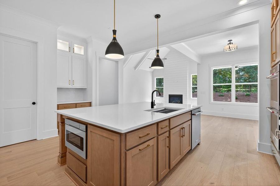 Furnished interior view inside a new home in Livingstone Park, Kennesaw (Image 19).