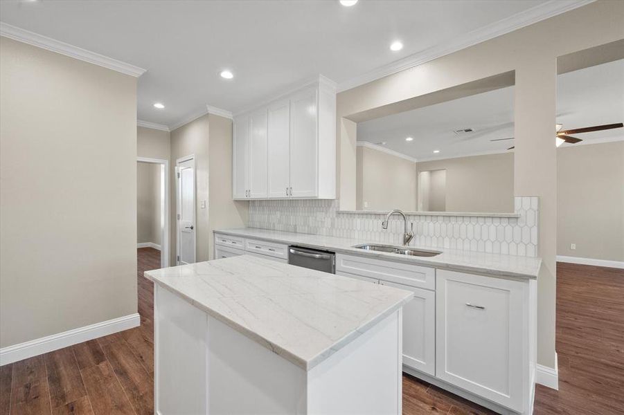 Furnished interior view inside a new home in , Corsicana (Image 14). Furnished interior view inside a new home in , Corsicana (Image 14).