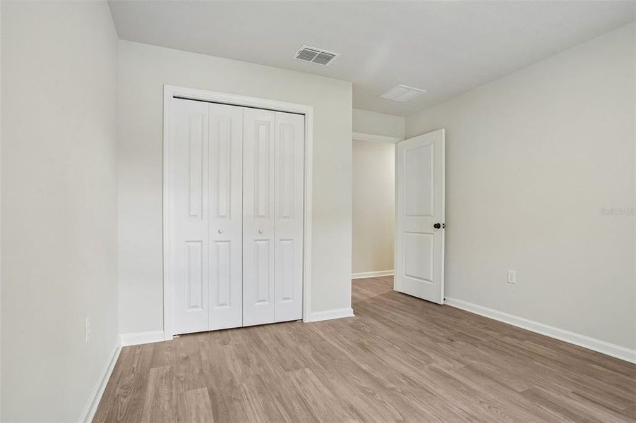Spacious, unfurnished interior of a new home in , Ocala (Image 34).