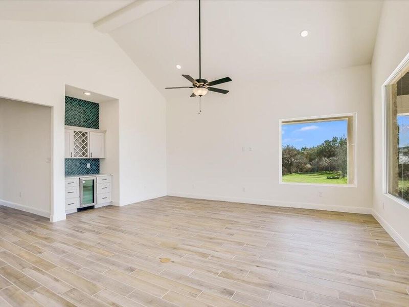 Spacious, unfurnished interior of a new home in , Horseshoe Bay (Image 19).