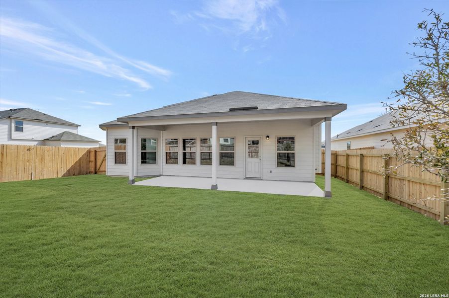 Exterior details and patio area of a home in Greenspoint Heights, Seguin (Image 22).