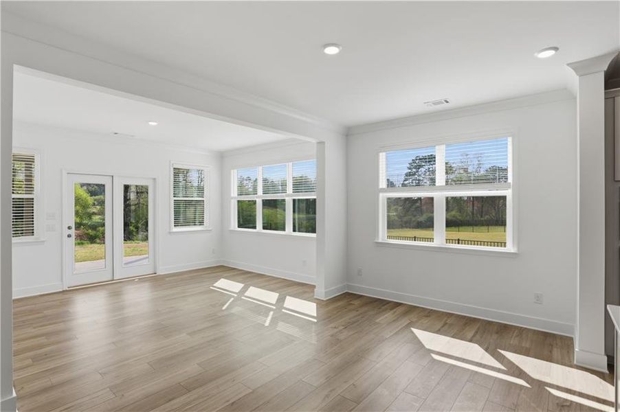 Spacious, unfurnished interior of a new home in Deer Valley, Canton (Image 11).