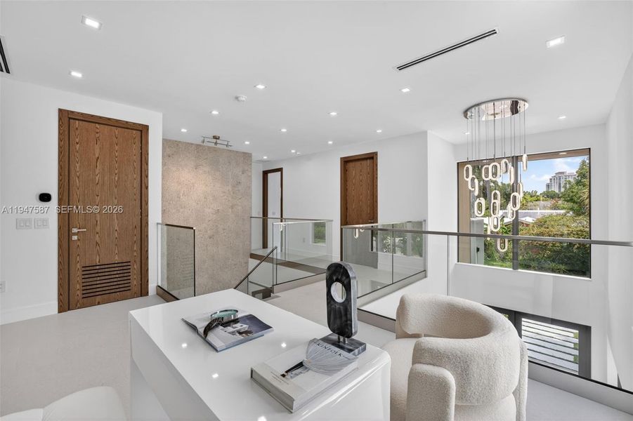 Furnished interior view inside a new home in , Fort Lauderdale (Image 55).