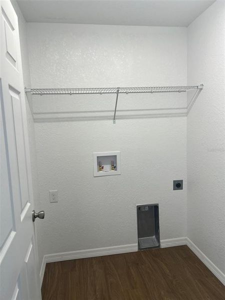 Spacious, unfurnished interior of a new home in , Summerfield (Image 15).