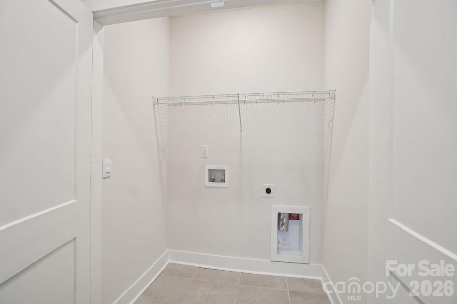 Spacious, unfurnished interior of a new home in , Weaverville (Image 13).