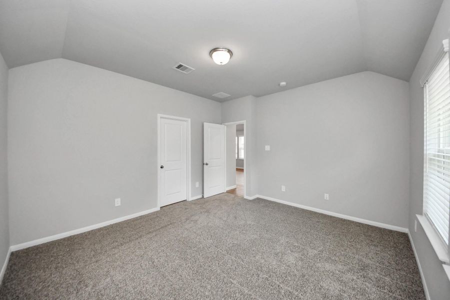 Spacious, unfurnished interior of a new home in Montgomery Ridge: Landmark Collection, Montgomery (Image 32). Spacious, unfurnished interior of a new home in Montgomery Ridge: Landmark Collection, Montgomery (Image 32).