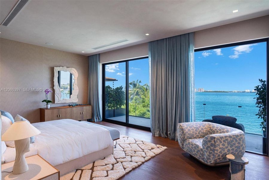 Furnished interior view inside a new home in , Miami Beach (Image 5).