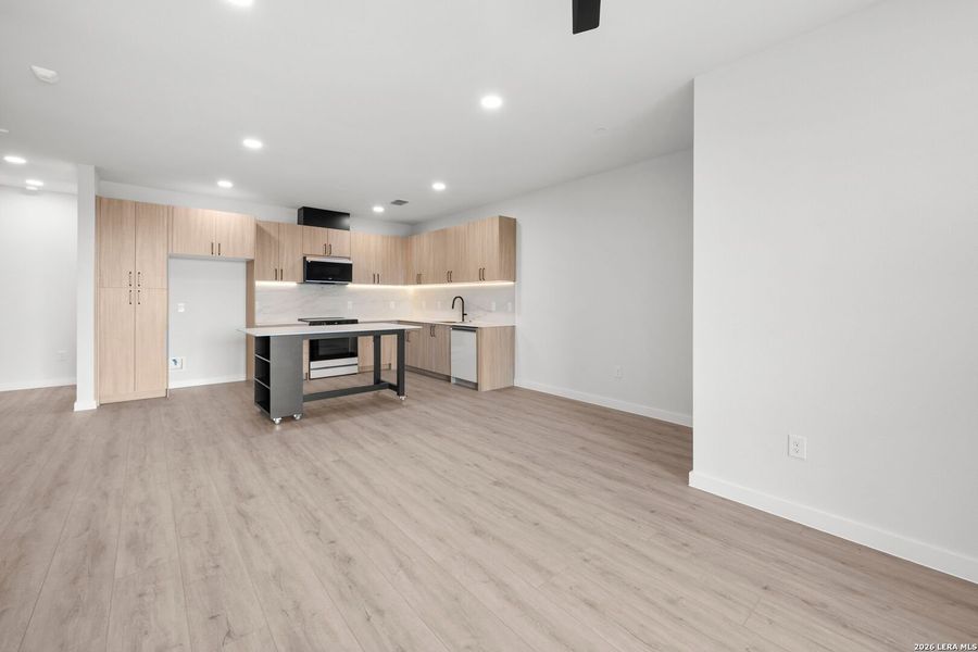 Image 35 of a home in Dovetail.