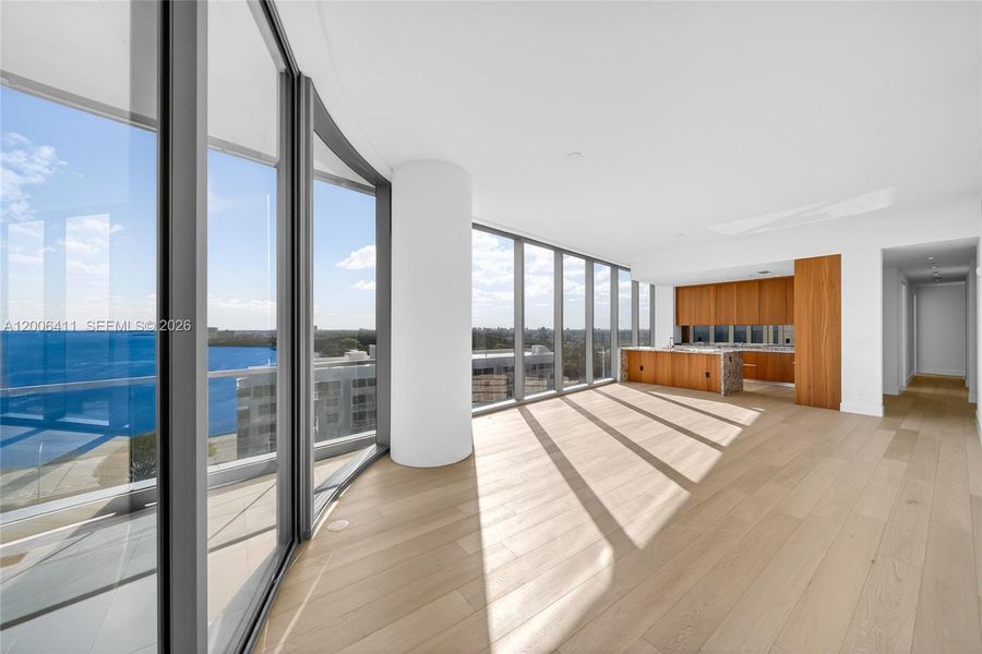 Spacious, unfurnished interior of a new home in , Miami (Image 23).
