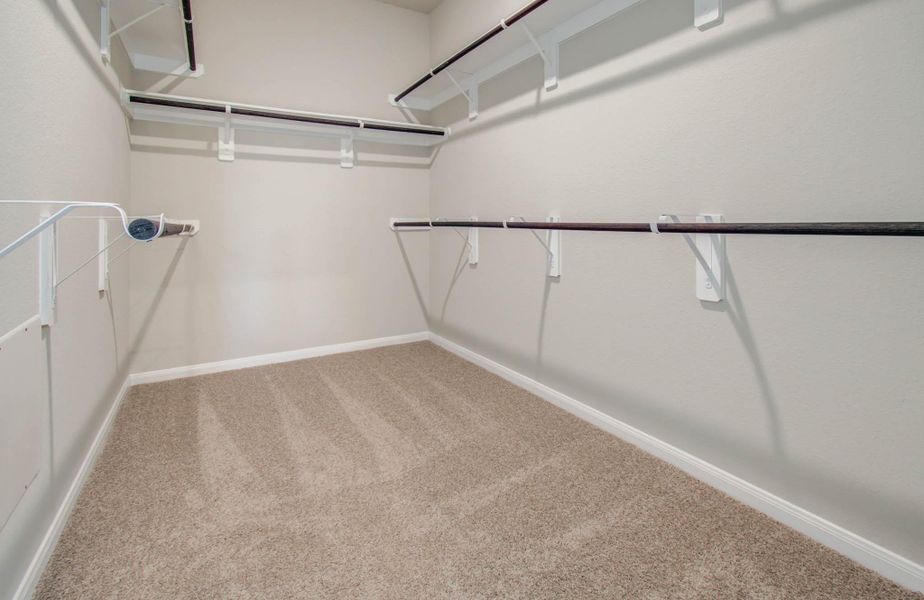 Spacious, unfurnished interior of a new home in Legends Bay, Baytown (Image 17).