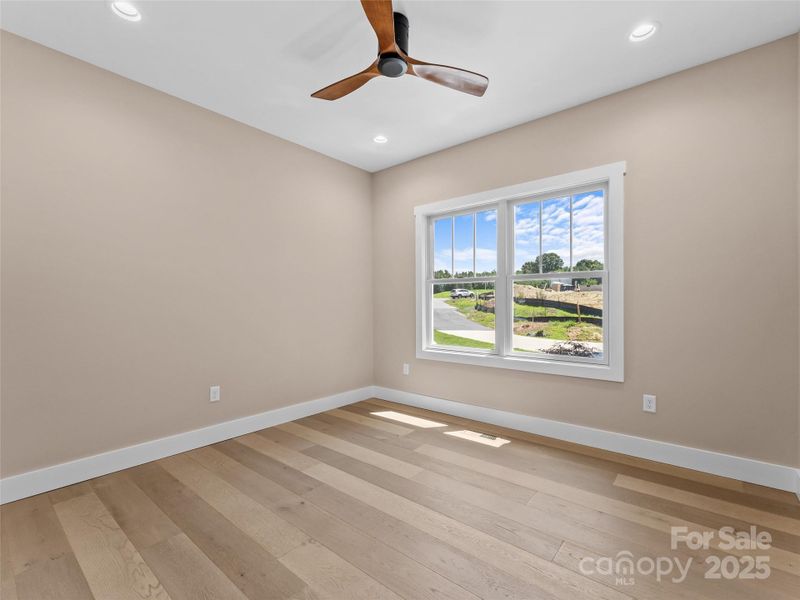 Spacious, unfurnished interior of a new home in , Hendersonville (Image 18).