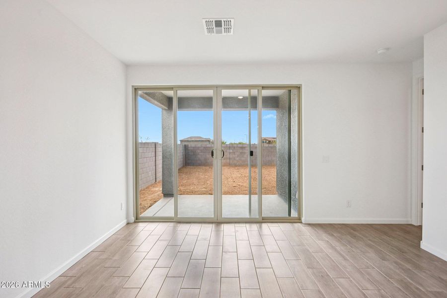 7-web-or-mls-La Senda Dr W-S1103-007