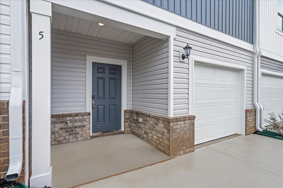 Welcome to the Amber floorplan at Northbrook Village Townes.