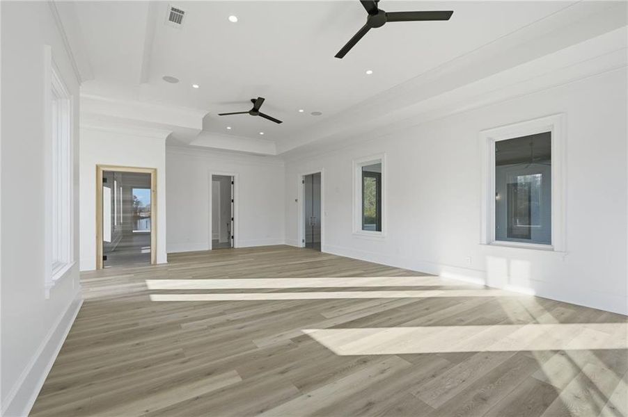 Spacious, unfurnished interior of a new home in , Gainesville (Image 75).