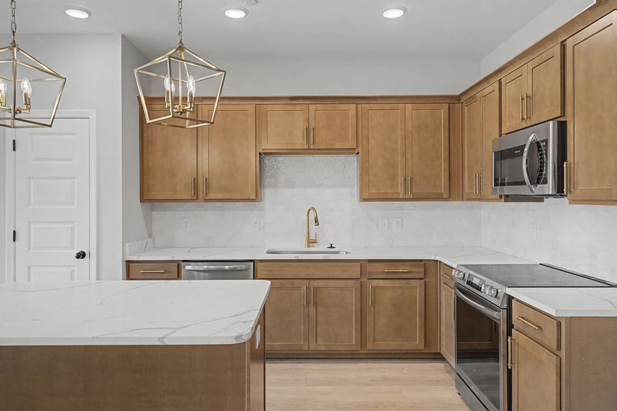 Furnished interior view inside a new home in Oxford Station, Gallatin (Image 21).
