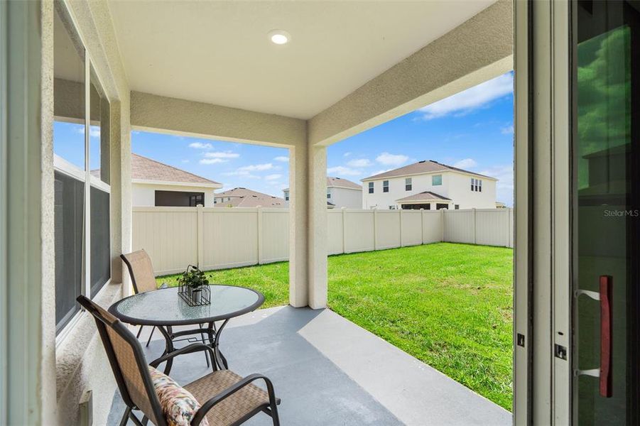 Furnished interior view inside a new home in , Wesley Chapel (Image 10).