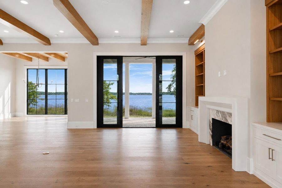 Spacious, unfurnished interior of a new home in , Ravenel (Image 28).