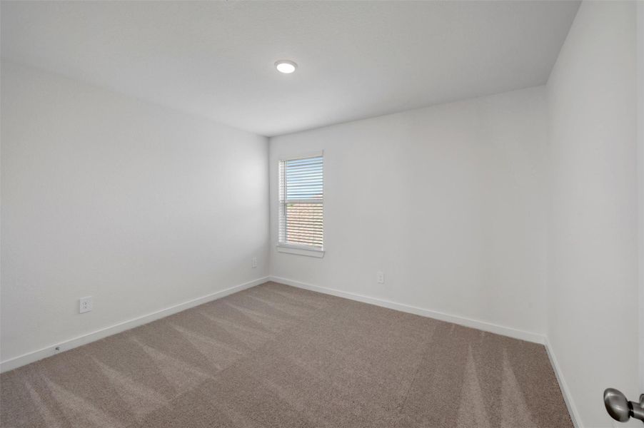 Spacious, unfurnished interior of a new home in Wildrye, Waller (Image 19).