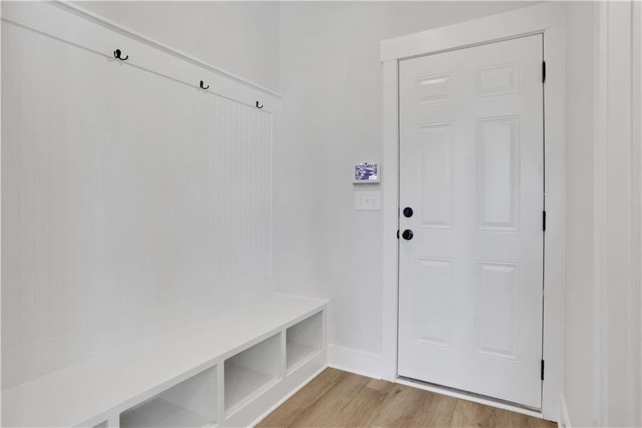 Spacious, unfurnished interior of a new home in Twin Lakes, Hoschton (Image 37).