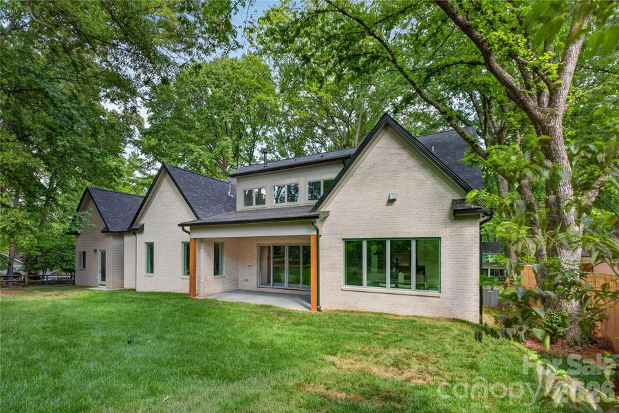 Exterior details and patio area of a home in , Charlotte (Image 27).
