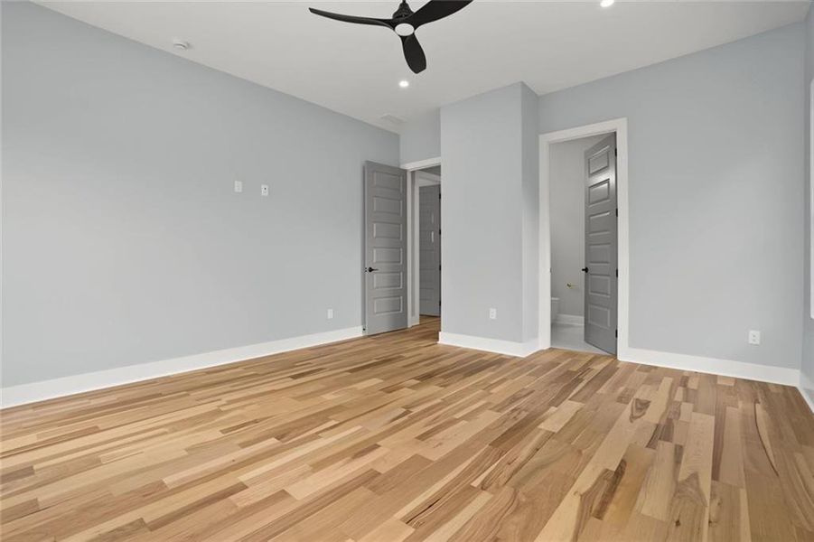 Spacious, unfurnished interior of a new home in , Marietta (Image 76).