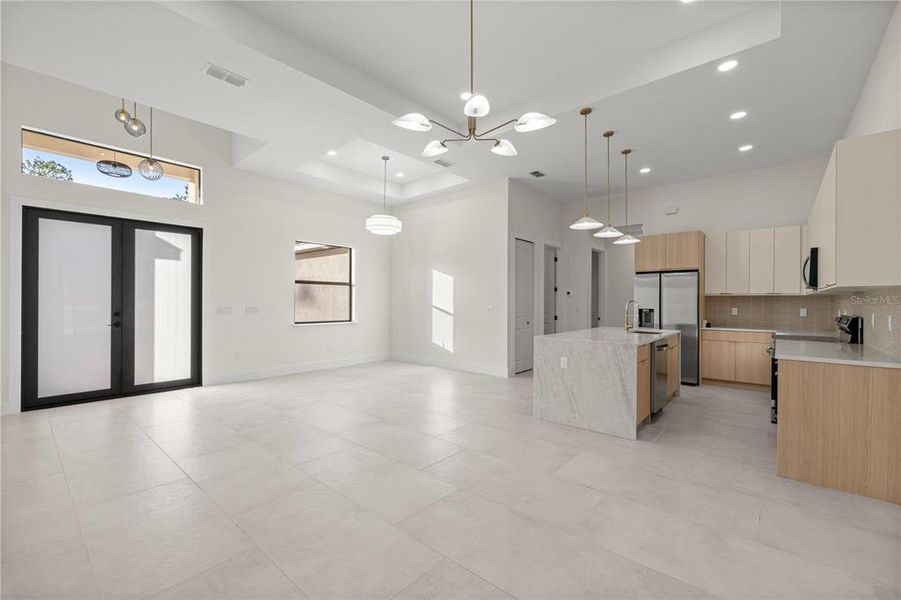 Spacious, unfurnished interior of a new home in , Dunnellon (Image 12).