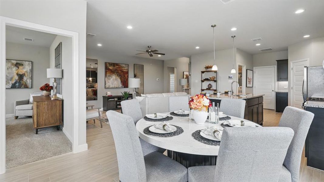 Furnished interior view inside a new home in Legado, Cleburne (Image 16).
