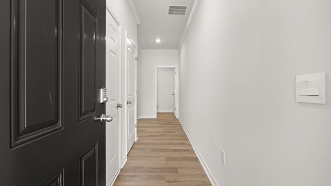 Spacious, unfurnished interior of a new home in Falcon Landing, Gainesville (Image 24).