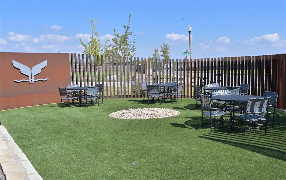 Community amenities in Eagle Creek, Denton (Image 34).