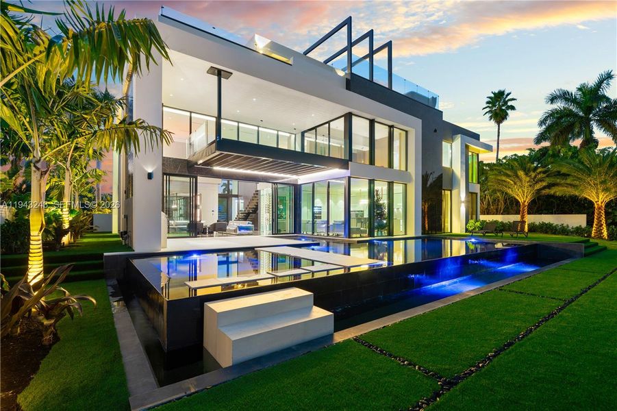 Exterior details and patio area of a home in , Fort Lauderdale (Image 23).