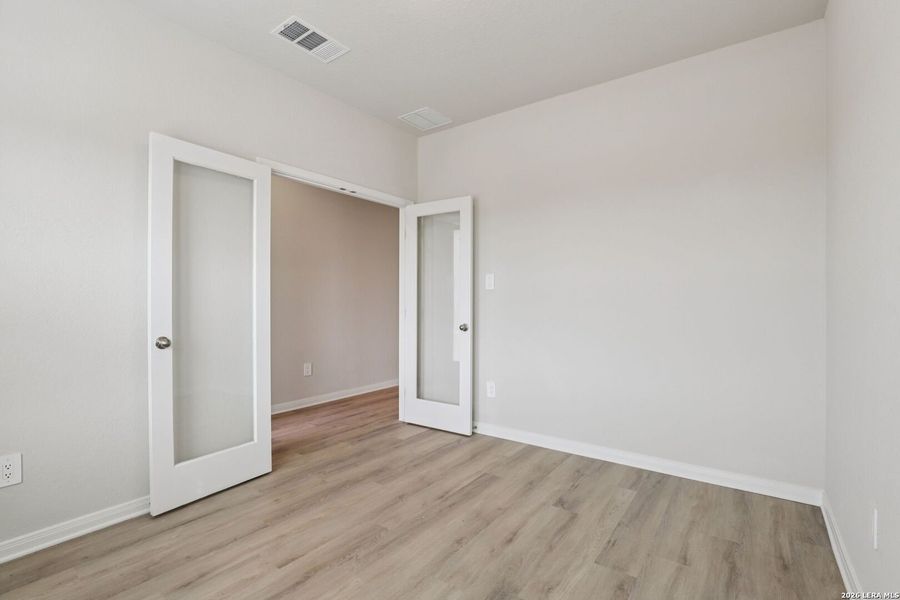 Spacious, unfurnished interior of a new home in Catalina, Converse (Image 22).