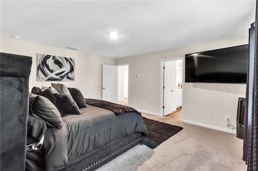 Furnished interior view inside a new home in Bentwater, Hoschton (Image 17).