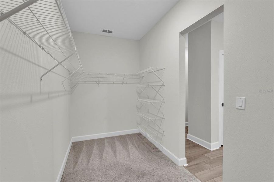 Image 20 of a home in .