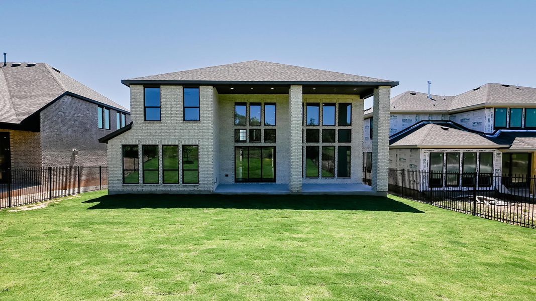 Exterior details and patio area of a home in Parten, Austin (Image 4).