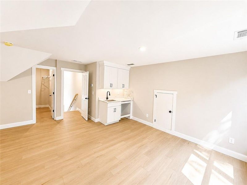 Spacious, unfurnished interior of a new home in , Canton (Image 28).