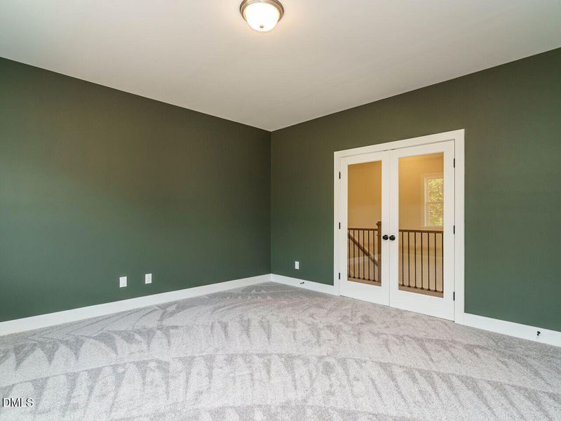 036-1280x960-media-rm