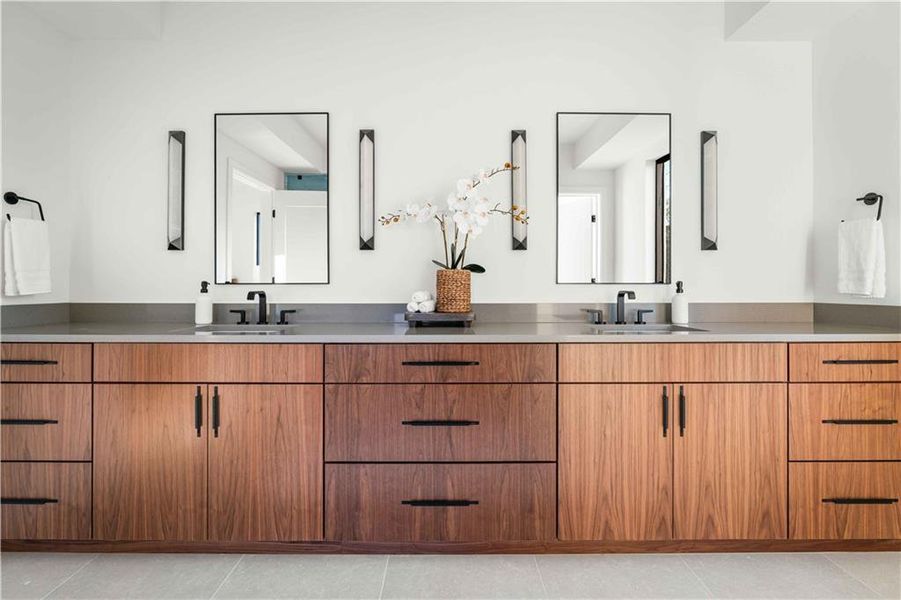 Furnished interior view inside a new home in , Atlanta (Image 5).