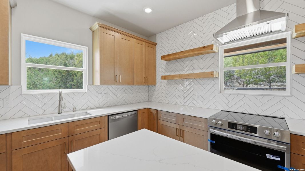 Furnished interior view inside a new home in , Canyon Lake (Image 12).