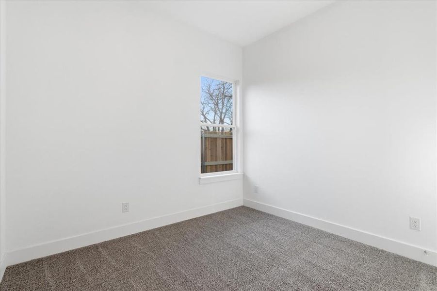 Spacious, unfurnished interior of a new home in , Dallas (Image 29).