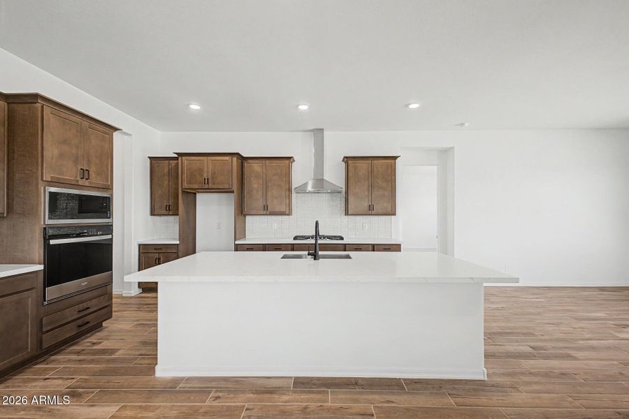 PHX_Empire_Lot 7049_Kelly_22700_kitchen
