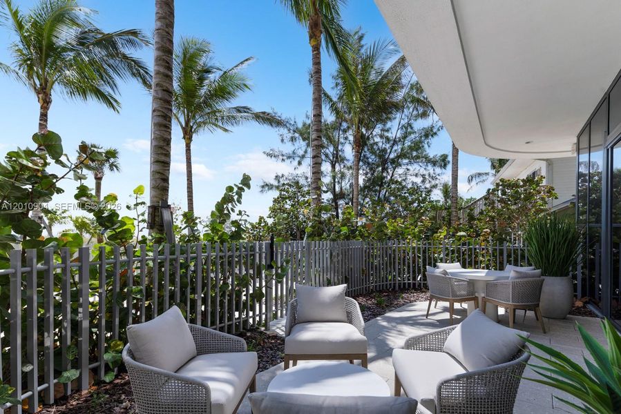 Exterior details and patio area of a home in Casamar, Pompano Beach (Image 21).