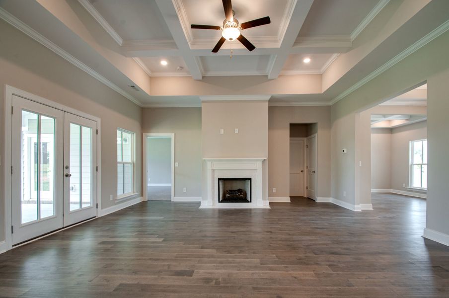 Rutledge III Farmhouse