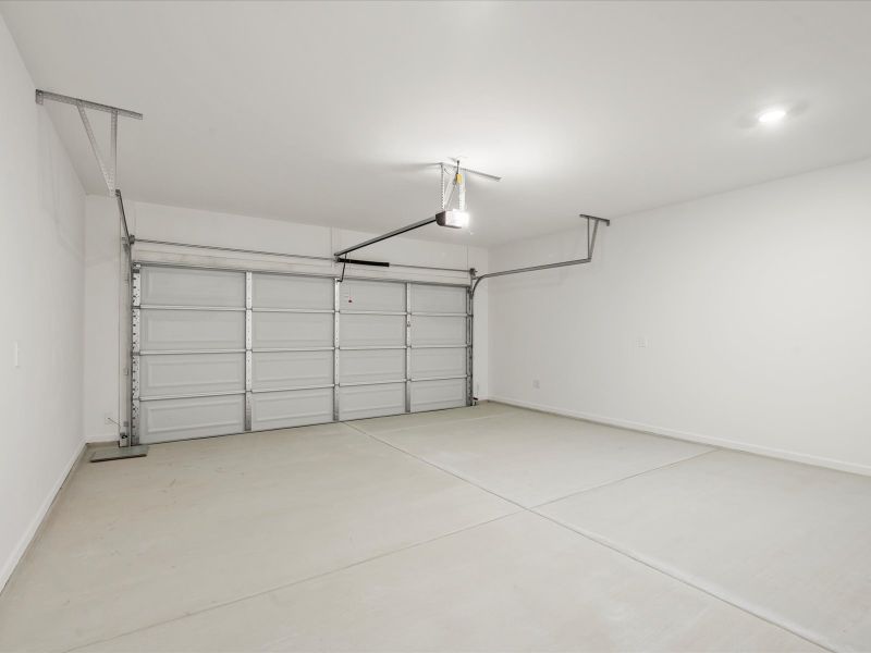 Spacious, unfurnished interior of a new home in Rincon Crest at Rocking K, Tucson (Image 17).